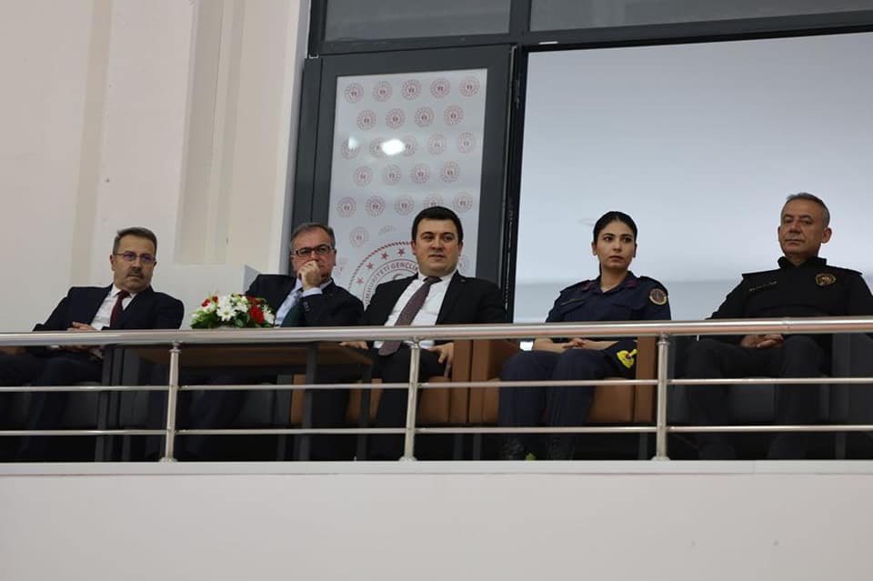 Kaymakamımız Sn. Burak DERTLİOĞLU 19 Mayıs Atatürk'ü Anma Gençlik ve Spor Bayramı" Programına Katıldı.